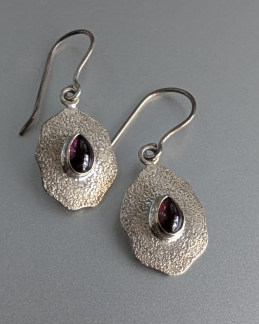 Moraine Garnet Drops